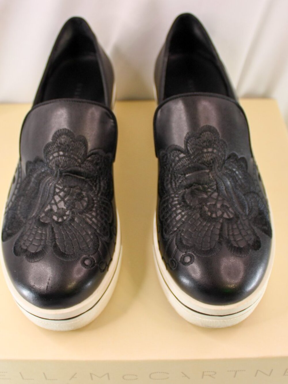 Stella McCartney Binx Star Embroidered Vegan Leather Platform Skater - Picture 2 of 9